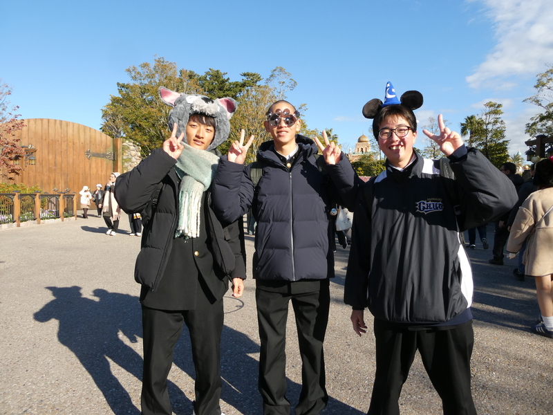 61D6983F-4690-4115-8E09-E5E706EABAAC