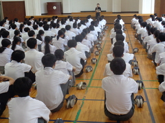 学年別朝礼