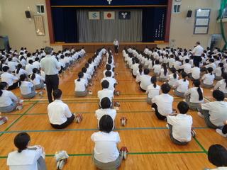 学年別朝礼