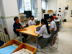 P1002562