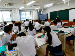 P1002586