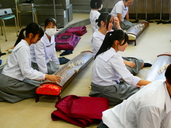 P1002555